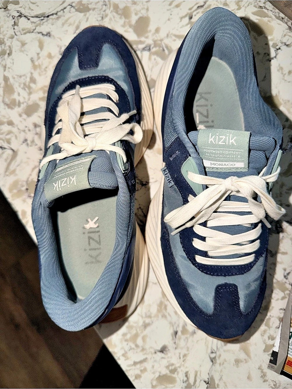 Kizik Monaco Hands-Free Sneaker Hands-Free Sneakers Blue & White US 9